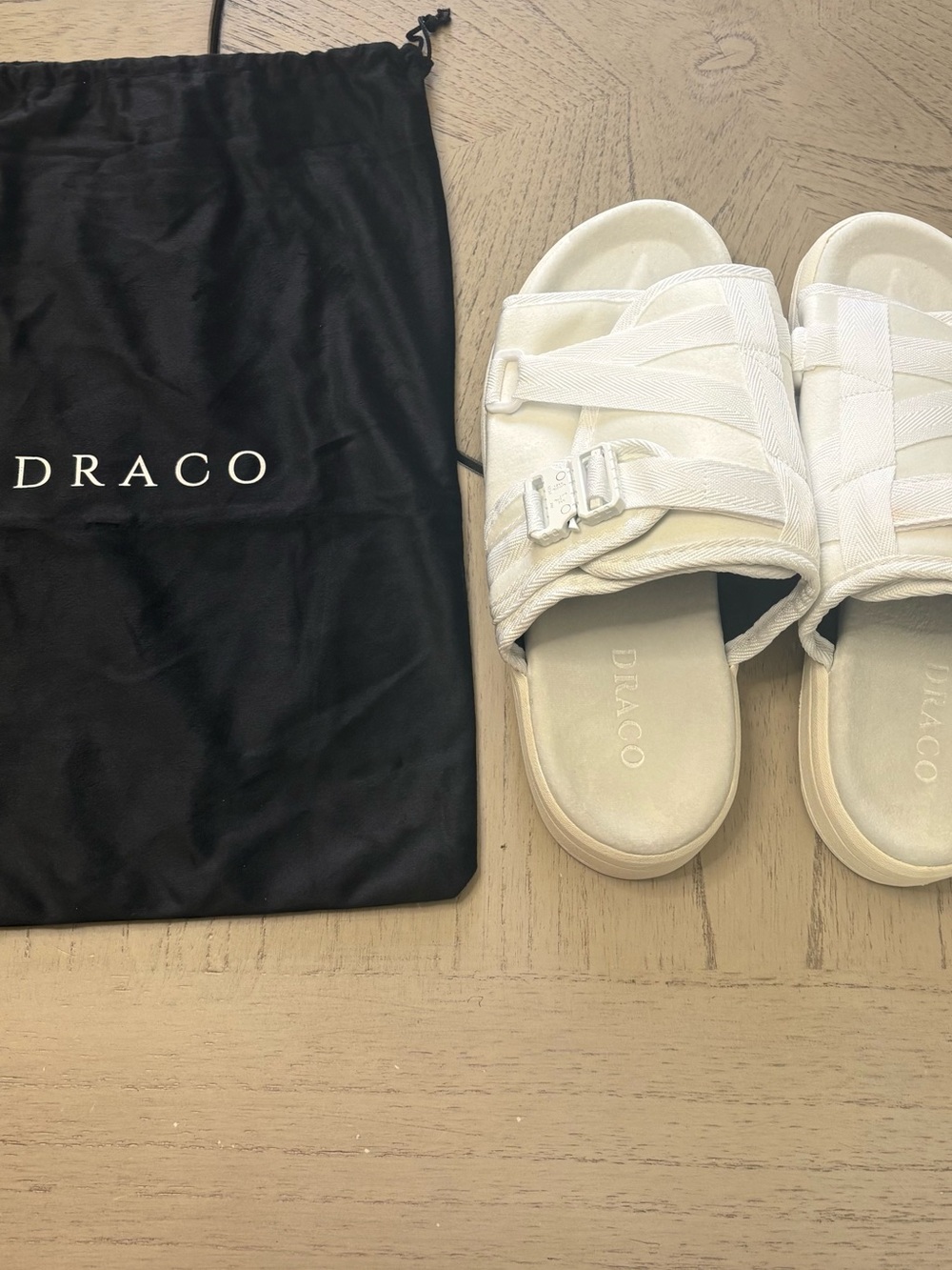 DRACO Size 11 White Slides with Buckle Straps and Dust Bag